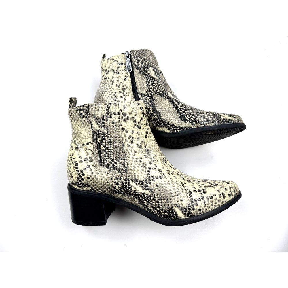 Blondo Elvina Waterproof Ankle Bootie Women 9M EUC Snake Embossed‎ Leather